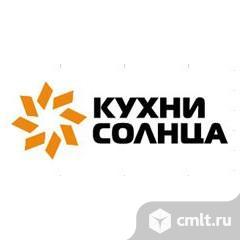 Продавец-консультант мебели для кухни. Фото 1.