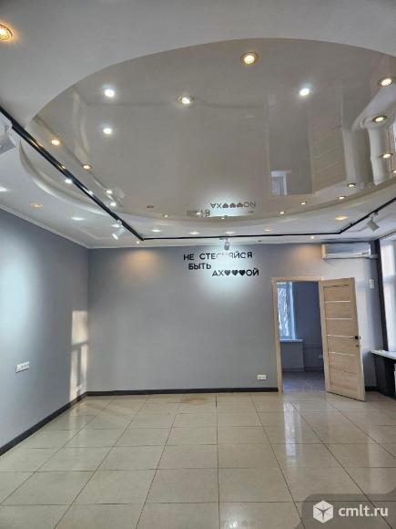 Под салон красоты 112 м.кв. Фото 1.