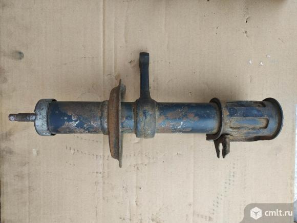 Стойки передние ВАЗ 2108-2115. Фото 5.