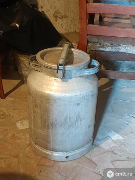 Фляга алюминиевая 40 л б/у. Фото 1.