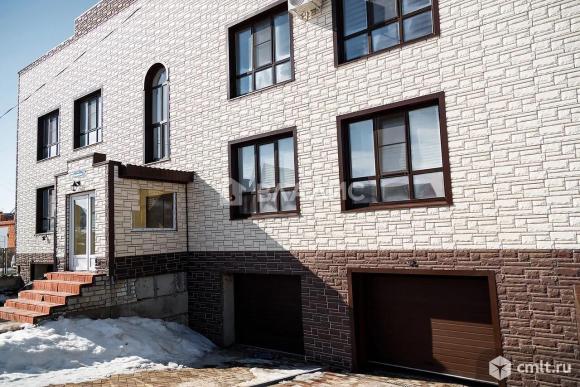 2-комнатная квартира 92 кв.м. Фото 1.