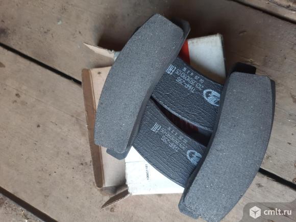 Тормозные колодки нива.  нива шевроле. Фото 3.