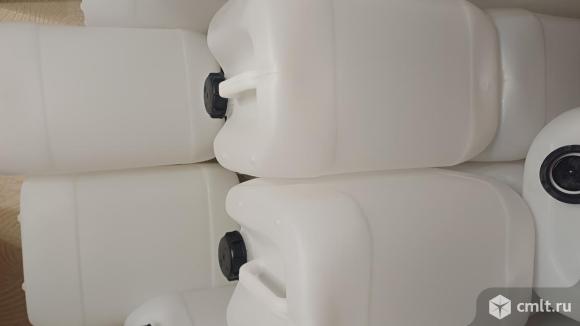 Канистры для топлива. Фото 3.