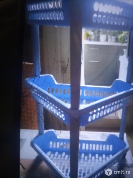 Пластиковая этажерка. Фото 4.