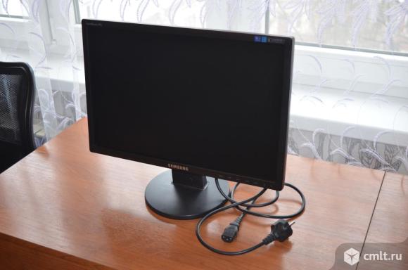 Монитор ж/к Монитор Samsung SyncMaster 943N, 19". Фото 1.