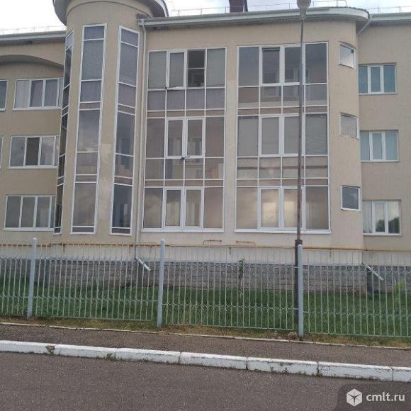 1-комн. квартира общей площадью 41.7 кв.м. ,  с. Москово. Фото 1.