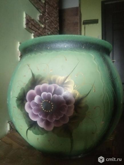 Напольный керамический горшок большого размера. Фото 1.