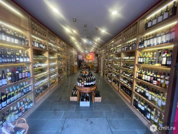 Продается готовый бизнес сеть винотек 63.3 м2. Фото 2.