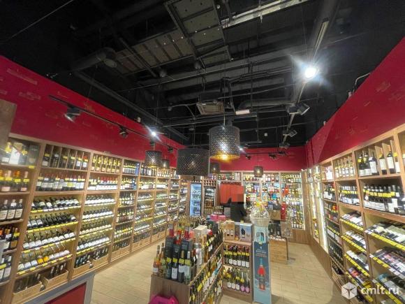 Продается готовый бизнес сеть винотек 53.8 м2. Фото 2.