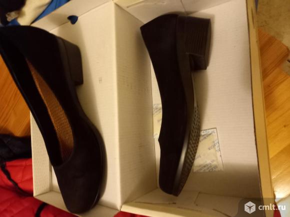 Туфли, р. 41-42, цв. черный, производство Италия, новые. Фото 1.