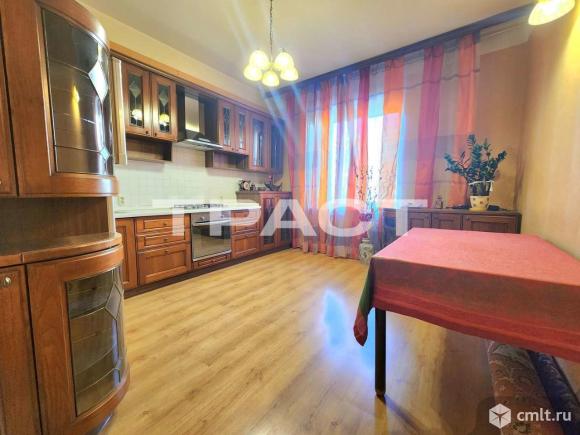 2-комнатная квартира 108,3 кв.м. Фото 1.