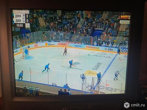 Телевизор ж/к Daewoo DLP-20J3. Фото 1.