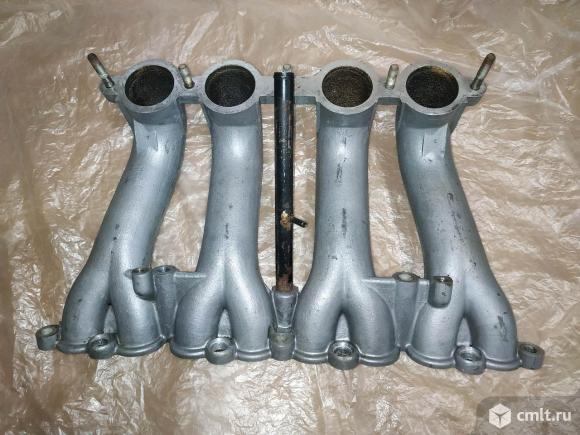 Впускной коллектор рампа ЗМЗ 406 405. Фото 1.