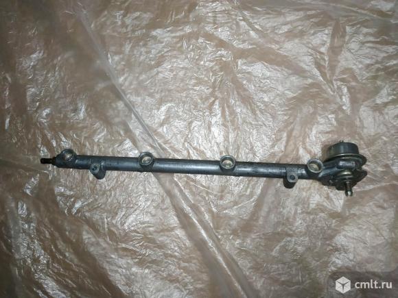 Впускной коллектор рампа ЗМЗ 406 405. Фото 6.