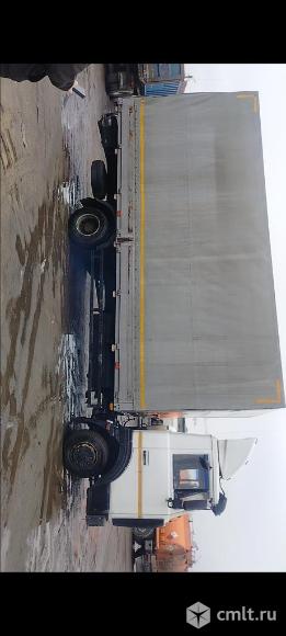 Водитель с личным грузовым авто. Фото 2.