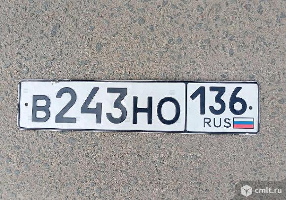 Автомобильный номер в243но136. Фото 1.