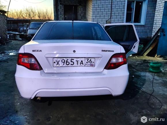 Daewoo-Nexia 2010 г. в., 1.5, 210000 км, цв. белый, на ходу. Фото 5.