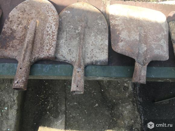 Лопаты штыковые и. Совковые. Фото 1.