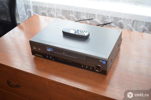 Видеомагнитофон (пишущий видеоплеер) LG L317. Фото 1.