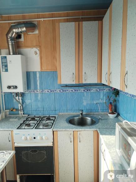 Сдаётся 1 комнатная квартира, мебель, бытовая техника. В центре, рядом больница, школа, магазины.. Фото 4.