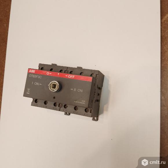 Рубильник реверсивный. Фото 1.