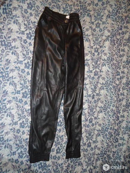 Брюки женские кожаные. Фото 2.