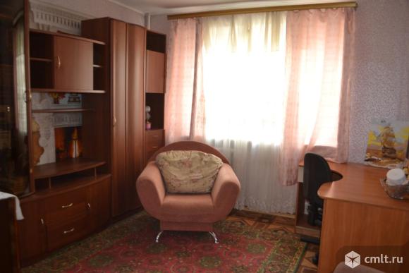 Ю. Янониса ул. ЗГТ, 24 кв.м, 2/5 эт., ванная, туалет, маг. Фото 1.