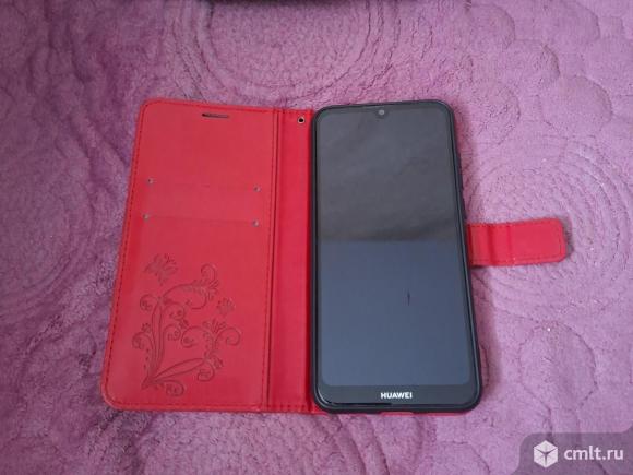 Смартфон Huawei MRD-LX1F. Фото 1.