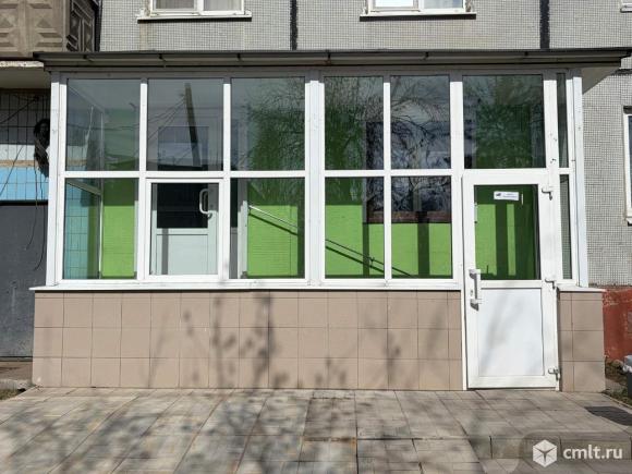 Торговое помещение 65.5 м2 в аренду. Фото 1.