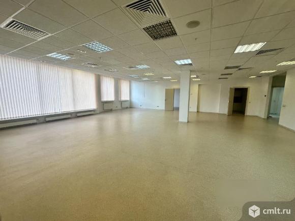 Сдается офис (B+) в бизнес-центре «9 Акров». Фото 1.