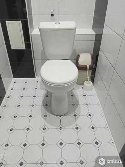 Унитаз с бачком.. Фото 1.