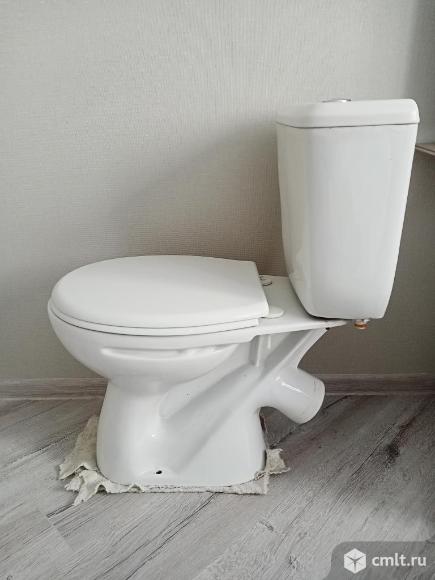 Унитаз с бачком.. Фото 5.