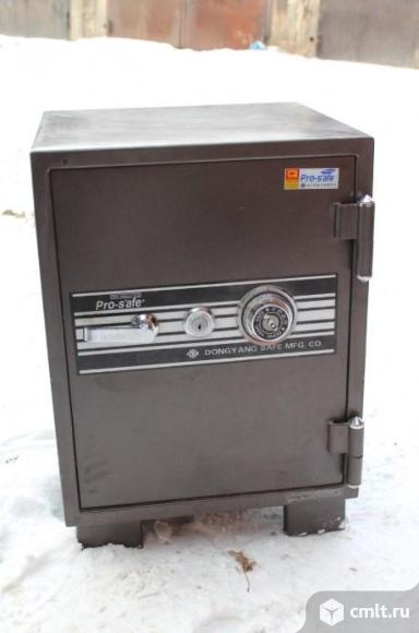 Сейф огнестойкий. Фото 1.