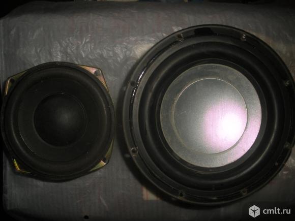 Динамики LG. Фото 1.
