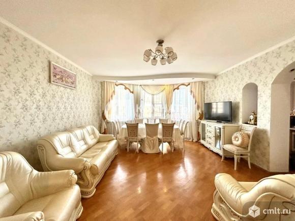 4-комнатная квартира 124 кв.м. Фото 1.