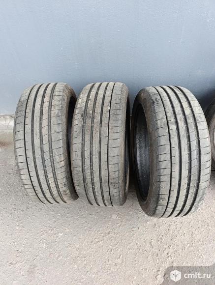 Goodyear 245/45/20 99v. Фото 1.