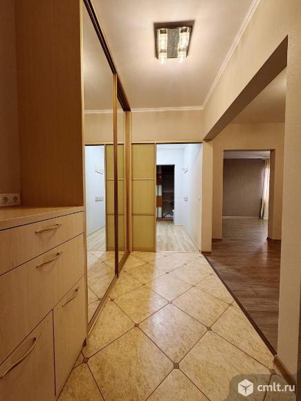 Просторная двушка в центре. Фото 1.