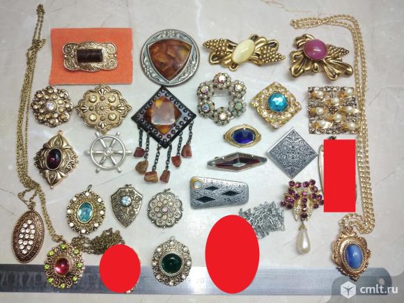 Броши, кулон времён ЧССР. СССР. Винтаж. Янтарь. Рекорд. Фото 1.