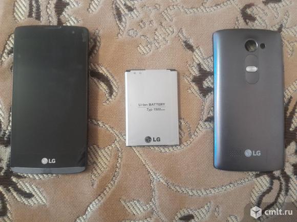 Смартфон LG BL. Фото 1.