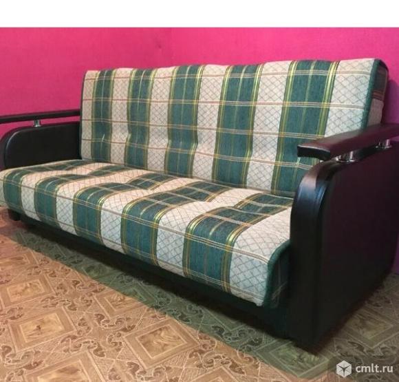 Подарю двуспальный диван. Фото 1.