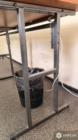 Стол офисный рабочий. Фото 5.