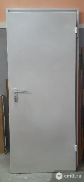 Продам входную металлическую дверь б/у. Фото 1.