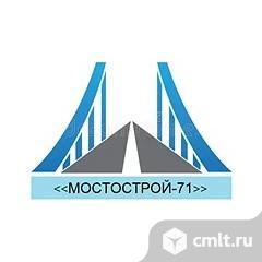 Монтажник стальных и железобетонных конструкций. Фото 1.
