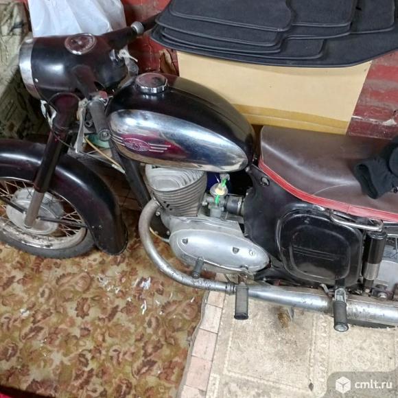 Мотоцикл Jawa - 1964 г. в.. Фото 1.