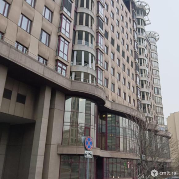 Продается место на стоянке, 23.5 м2. Фото 1.