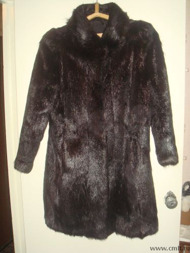 Шуба нутриевая в хорошем состоянии размер 46-48 рост 164. Фото 1.
