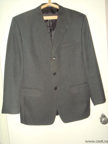 Костюм б/у  размер 50-52 цвет темно-зеленый. Фото 1.