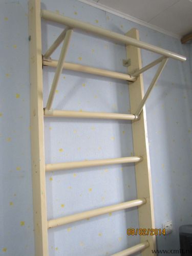 Шведская стенка с турником. Фото 1.