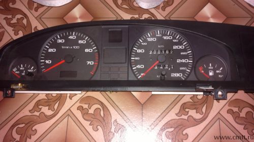 Панель приборов ауди 100 45. Фото 1.