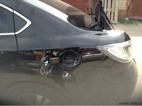 Газ на авто Мазда 6 , взу в люк бензобака ,вариант монтажа гбо 4-го поколения 